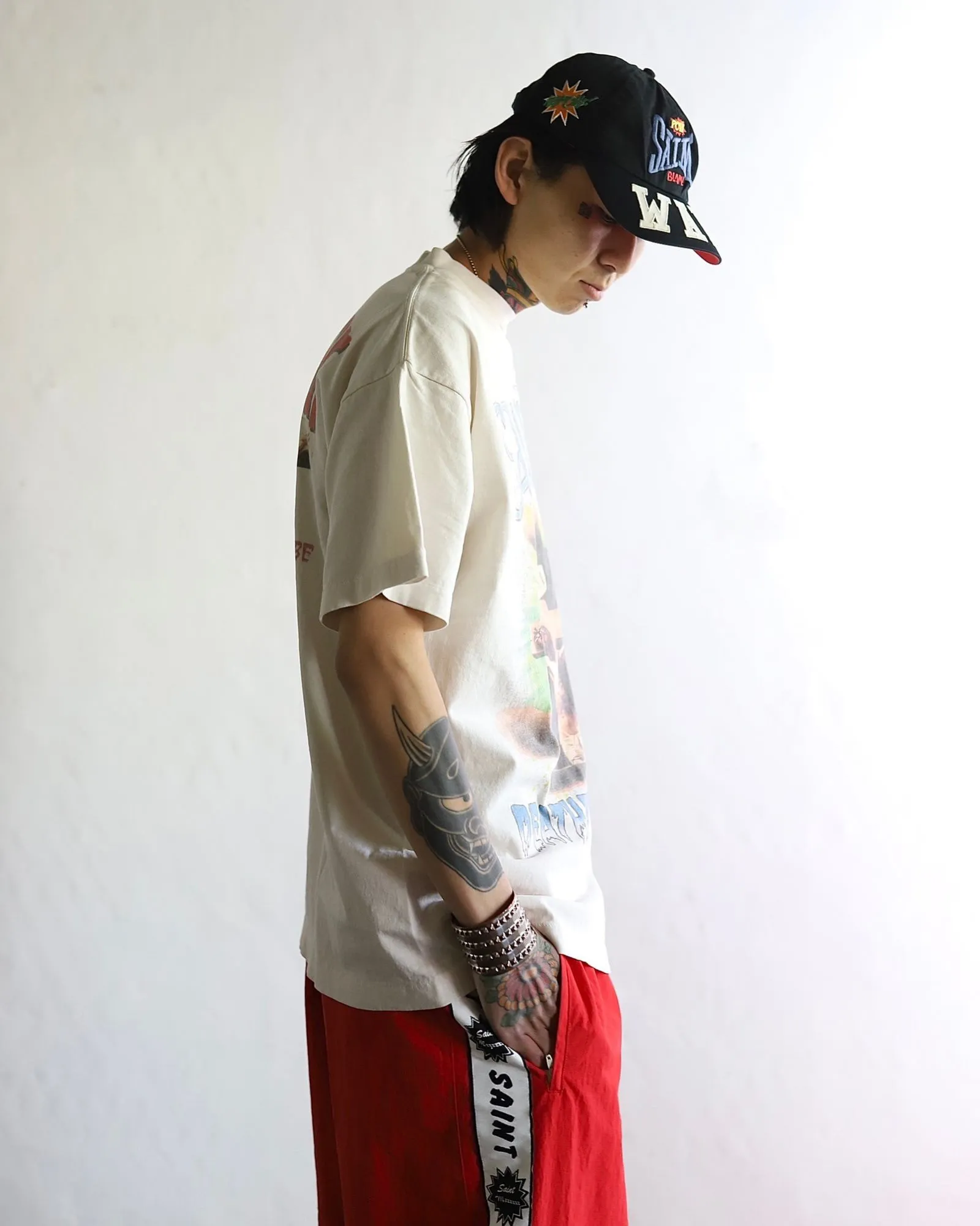 SAINT MICHAEL SAINT WAR TEE/WHAT new style Jesus cross retro short-sleeved, off-white S-XL, ready-to-wear, washed and distressed, printed repeatedly and modified, tube-woven seamless fabric, with little angel anti-counterfeiting label